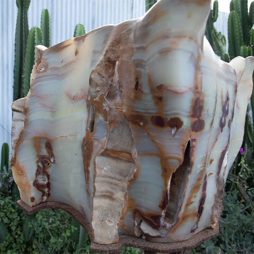 Sculpted Onyx Lamp on Custom Steel Base - Image 3