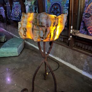 onyx-lamp-basile-arts